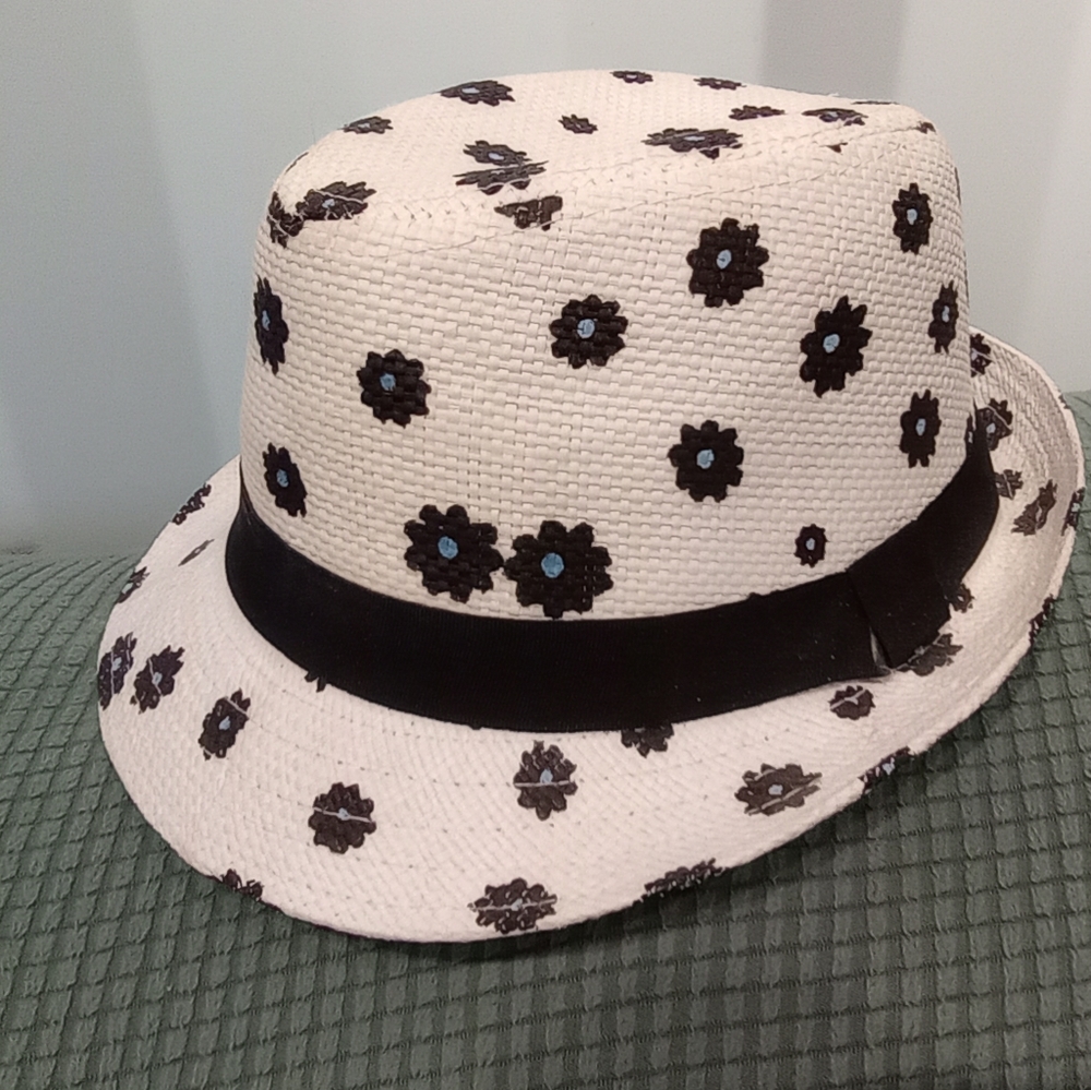 Straw style Fedora hat women's one size flowers